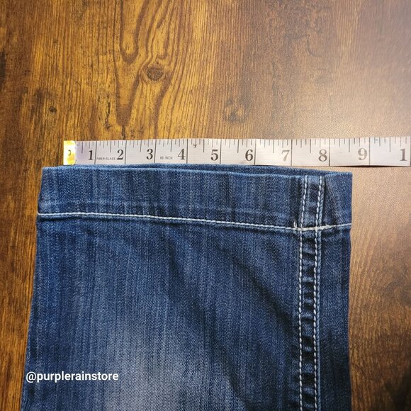 Maurices Bermuda Shorts Size 4 Low Rise Thick Stitch Medium Dark Wash Stretch - Picture 10 of 12